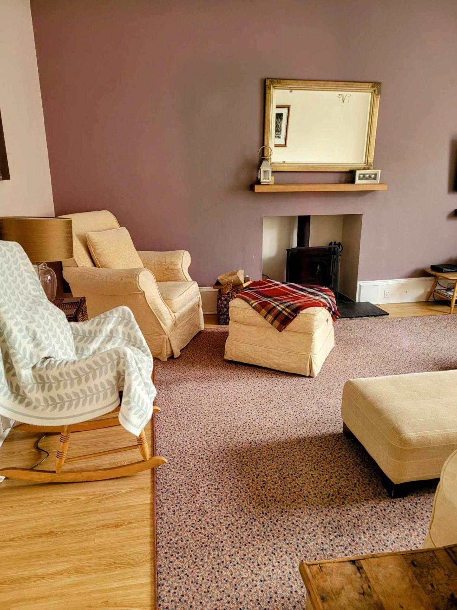 Huge 4 Bed Apt - Perfect Base To Explore The Borders Jedburgh Exterior photo